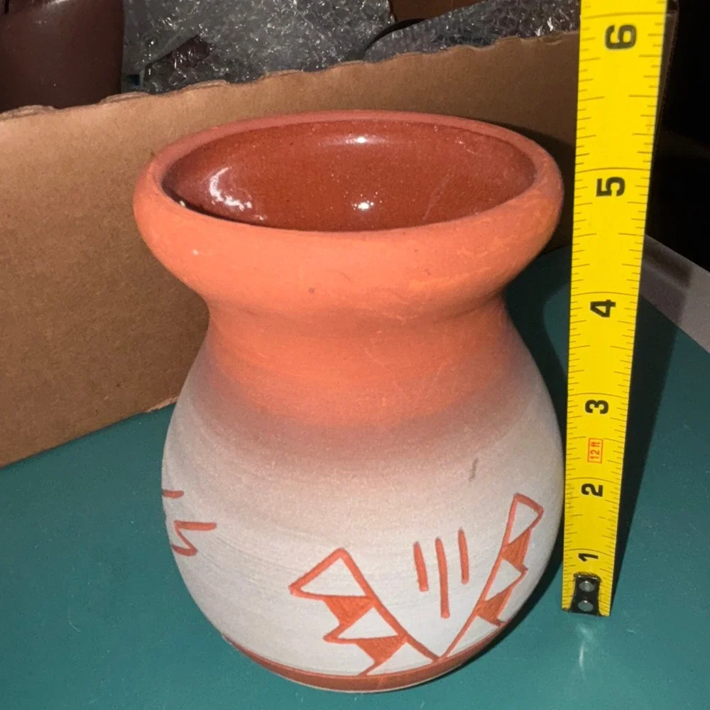 Southwest Native American Style Terracotta Clay Vase Handcrafted Geometric‎